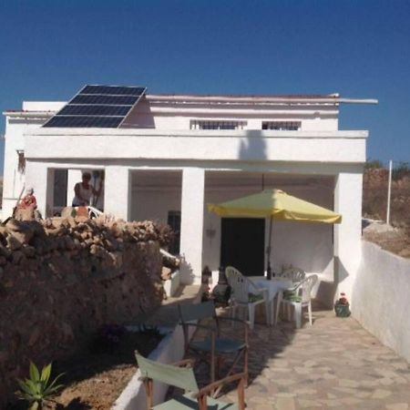 Traditional Spanish Cave House In Alguena Villa Buitenkant foto