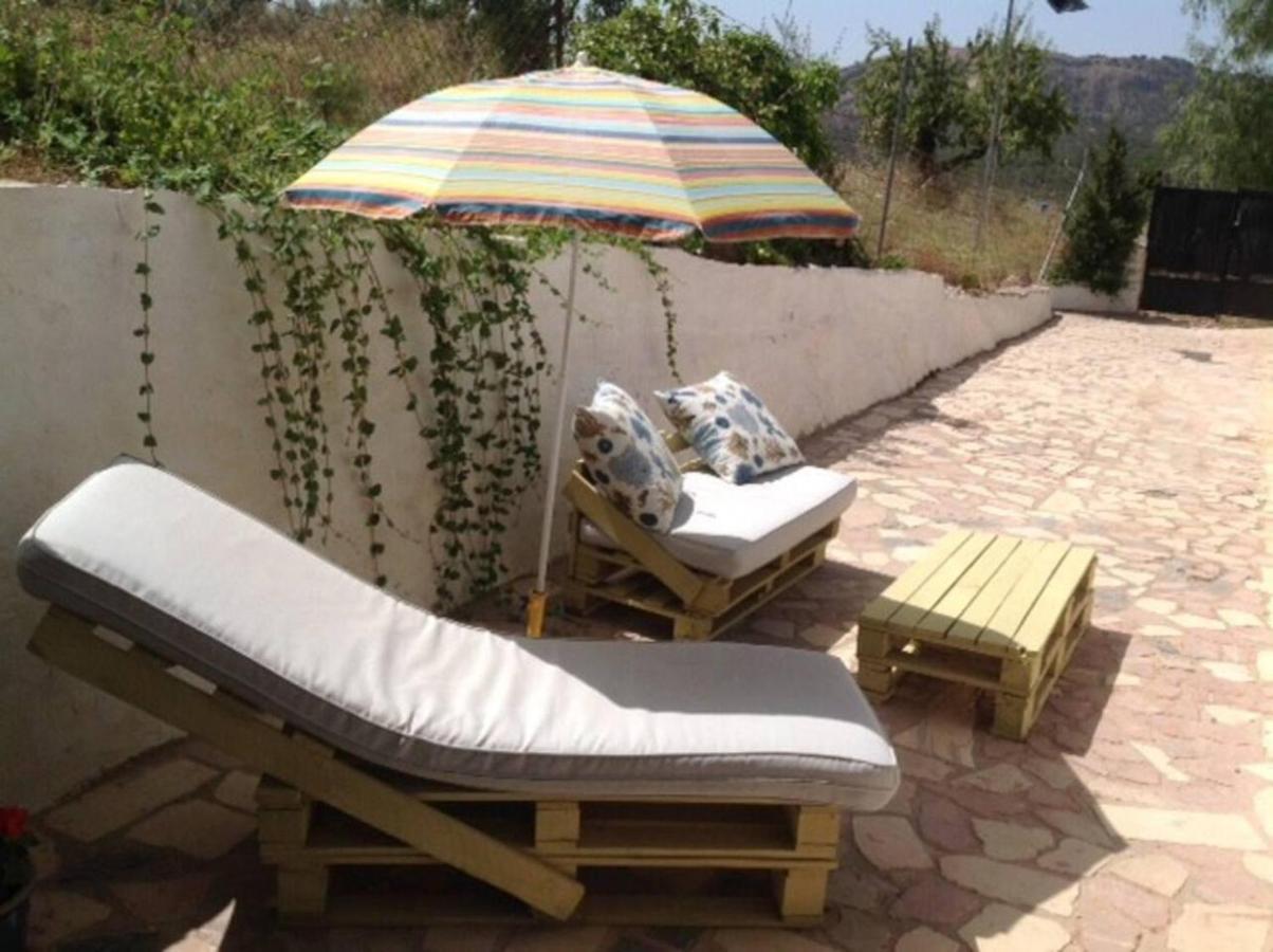 Traditional Spanish Cave House In Alguena Villa Buitenkant foto