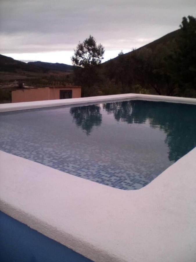 Traditional Spanish Cave House In Alguena Villa Buitenkant foto